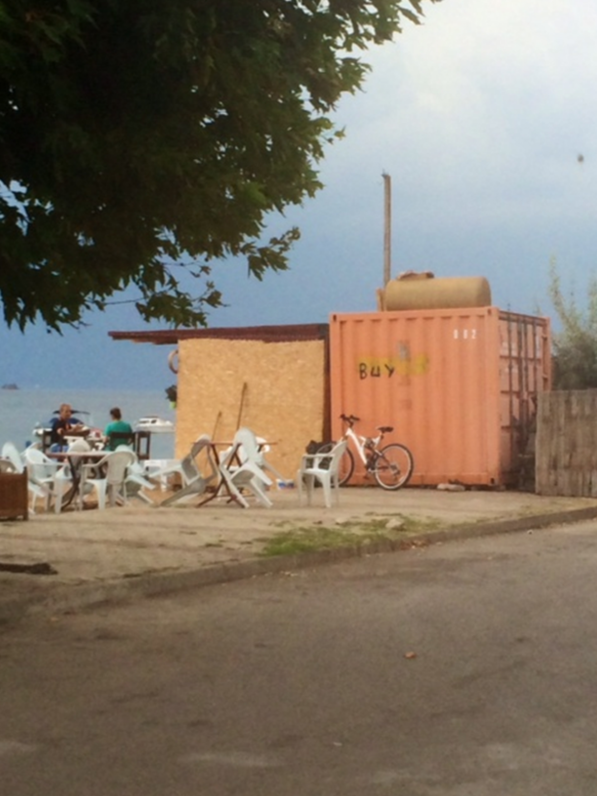 Kınalı Ada Hukuk Dışı Ticari Kondu