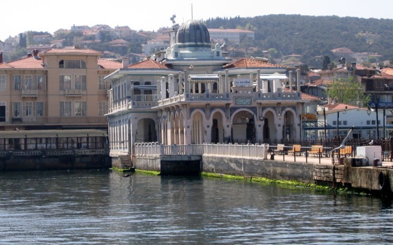 İstanbul Büyükada’da Yaşayan Ünlüler