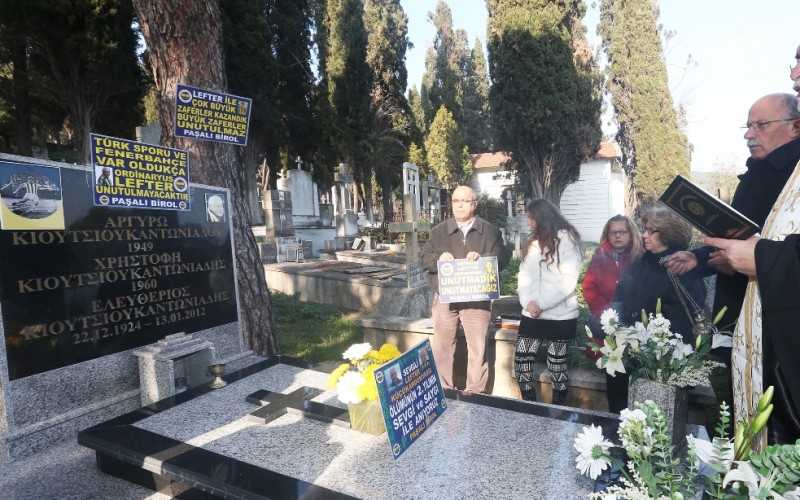 Fenerbahçeli Lefter Büyükada’da Mezarı Başında Anıldı