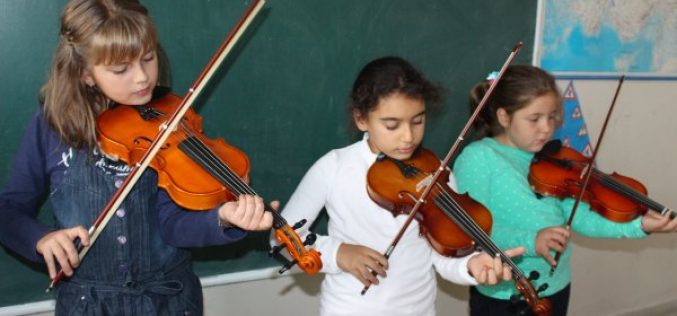 Adalar Çocuk Orkestrası Çalışmalarına Başladı